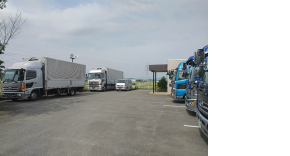 扇島商店株式会社の求人情報ページへ