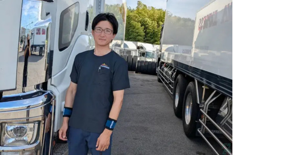 株式会社丸隼運輸 大阪営業所