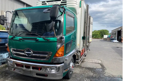 三重水産運輸有限会社の求人情報ページへ